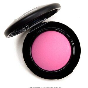 *DISCONTINUED* M.A.C Mineralize Blush - Bubbles Please